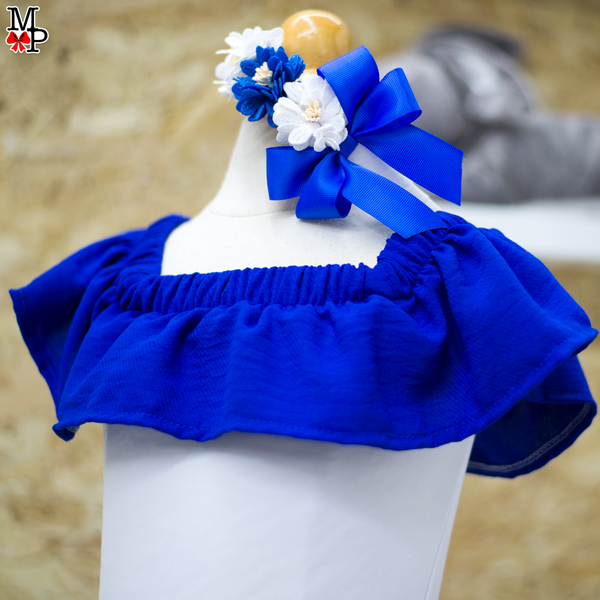 Conjunto típico de Nicaraga y El salvador, Leotardo, falda de vuelos y accesorio para el pelo combinado